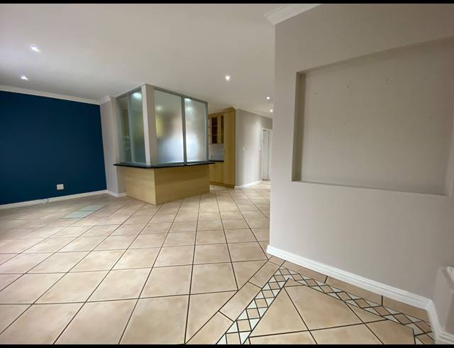 3 BEDROOM FREESTANDING TO LET IN PARKLANDS